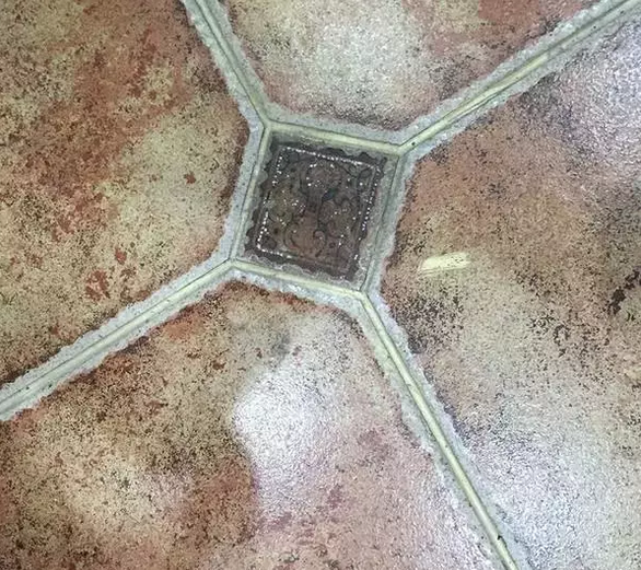 瓷縫變黑發霉 瓷縫變黑發霉